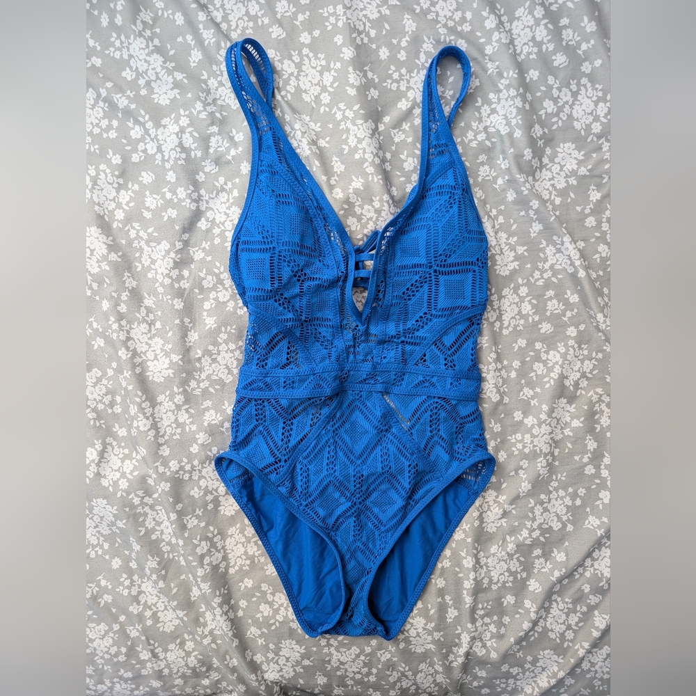 Becca women's swimsuit blue size small